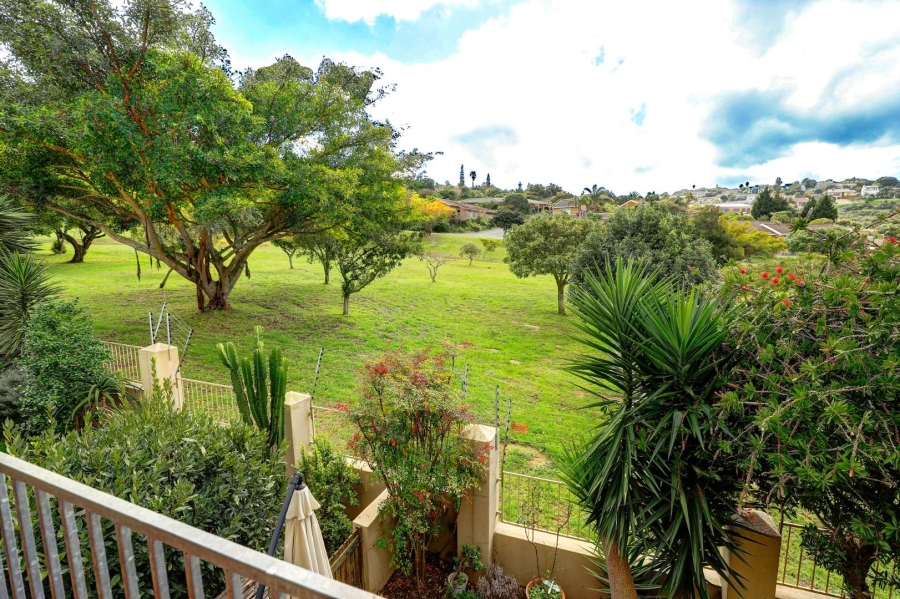 2 Bedroom Property for Sale in Loevenstein Western Cape